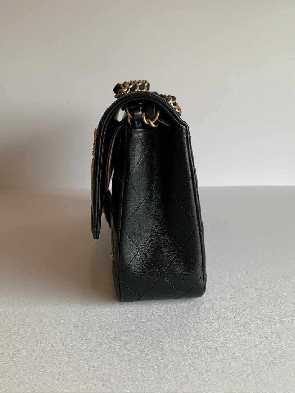 CHANEL Black Quilted Leather  Gold Accents

Classic style! - Picture 7 of 12